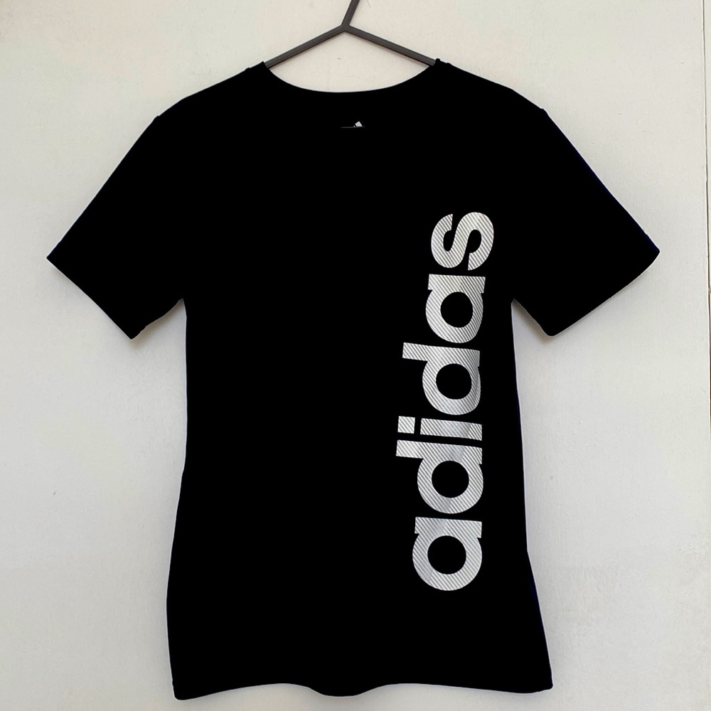 Adidas logo shirt boys size 10/12